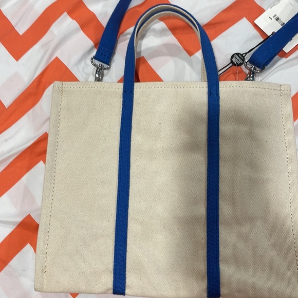 Brand new unused opening ceremony - Picture 2 of 9